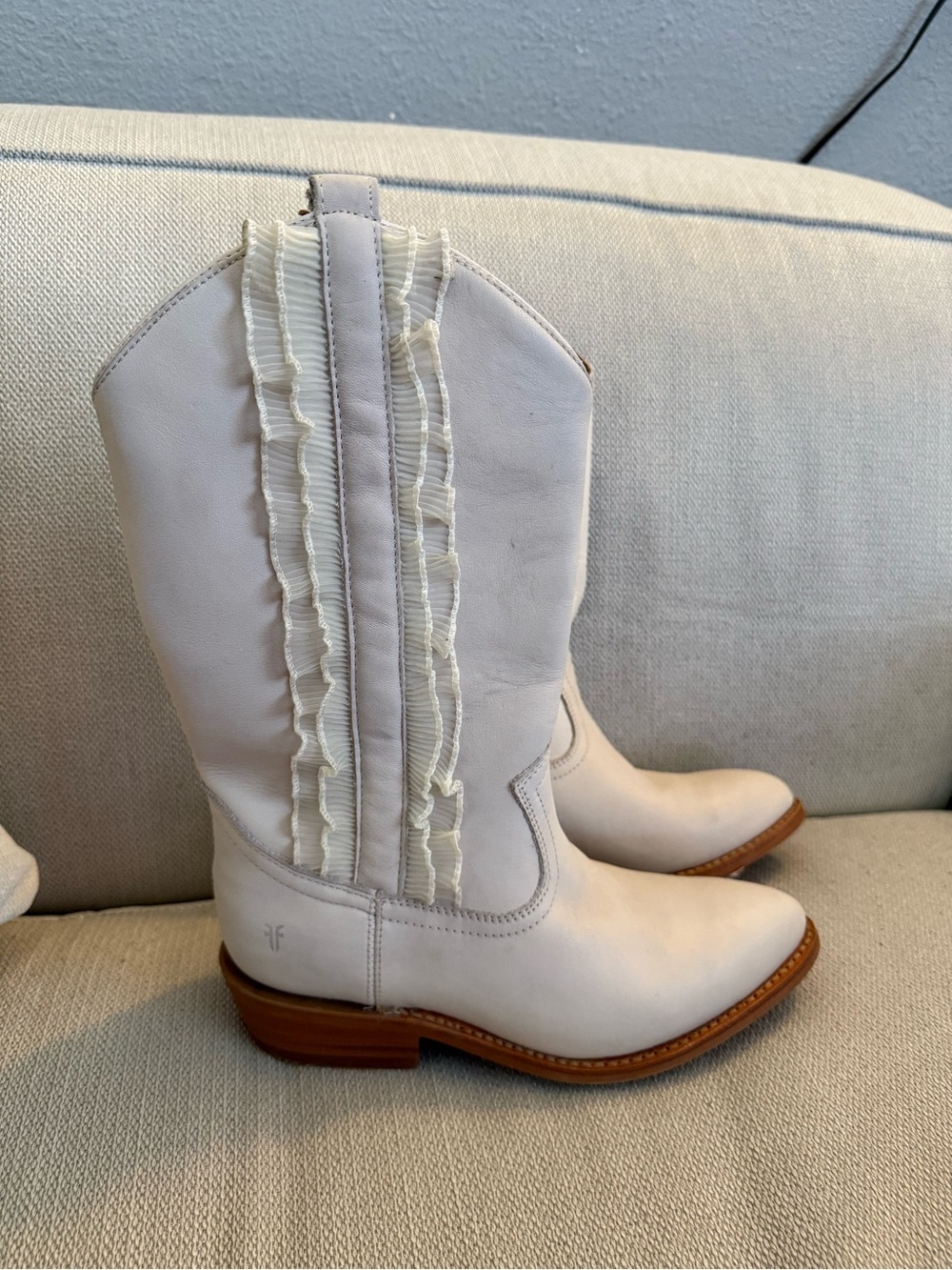 Frye Billy Leather Ruffle Western Heeled Boots in Ivory
